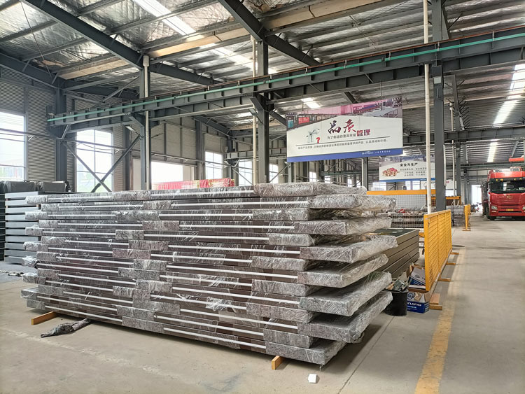 榮大供應山西一批仿古候車亭